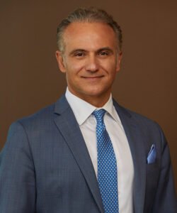 Eugene, OR plastic surgeon Dr. Kiya Movassaghi